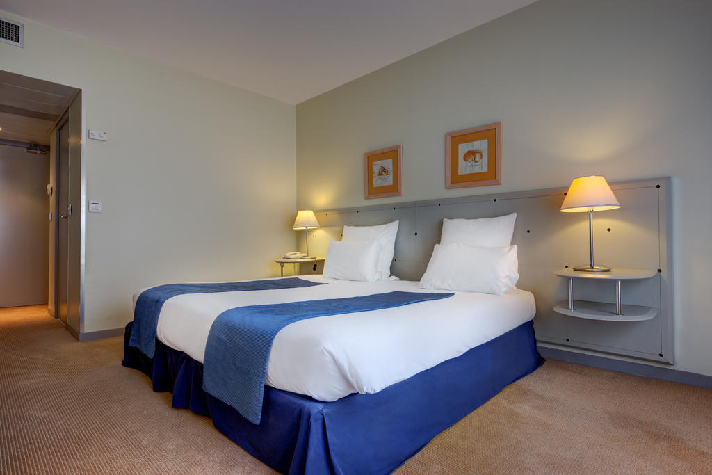 Garden Beach Hotel Ζουάν λε Πιν Εξωτερικό φωτογραφία