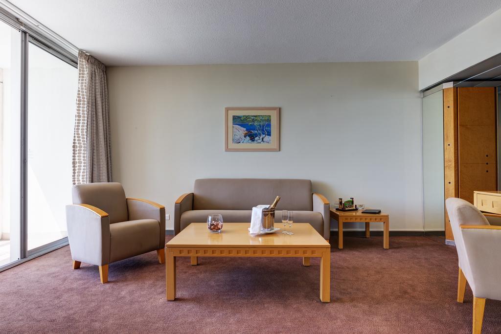 Garden Beach Hotel Ζουάν λε Πιν Εξωτερικό φωτογραφία