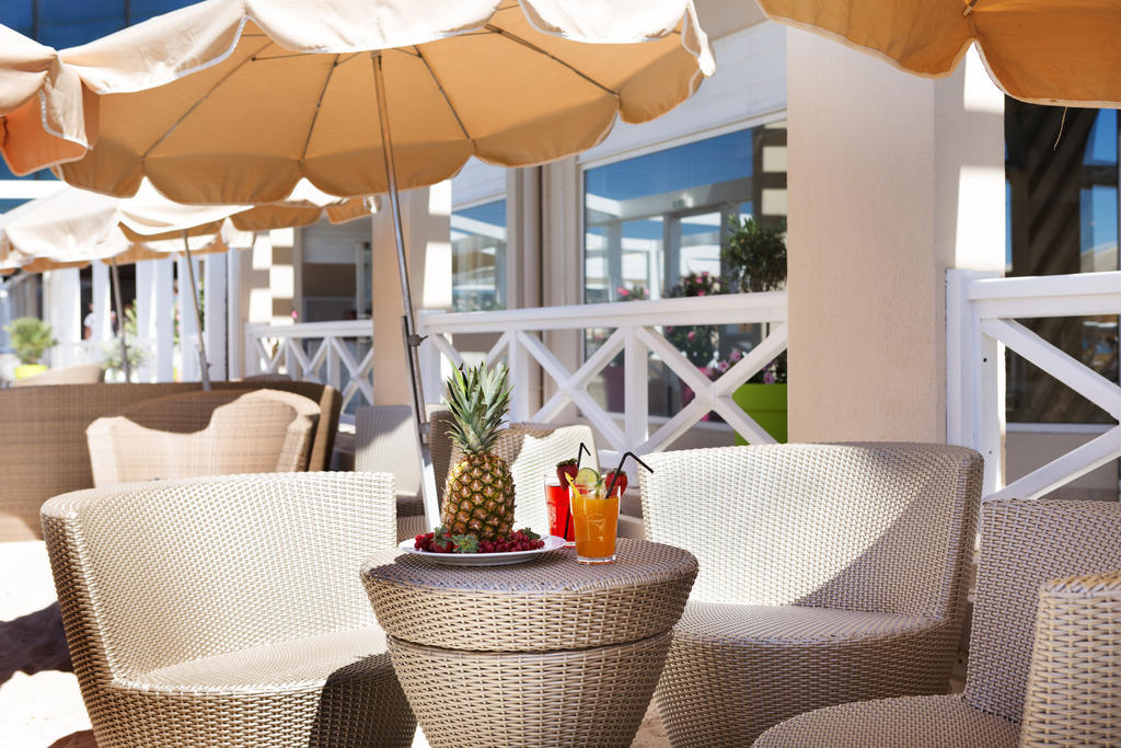 Garden Beach Hotel Ζουάν λε Πιν Εξωτερικό φωτογραφία